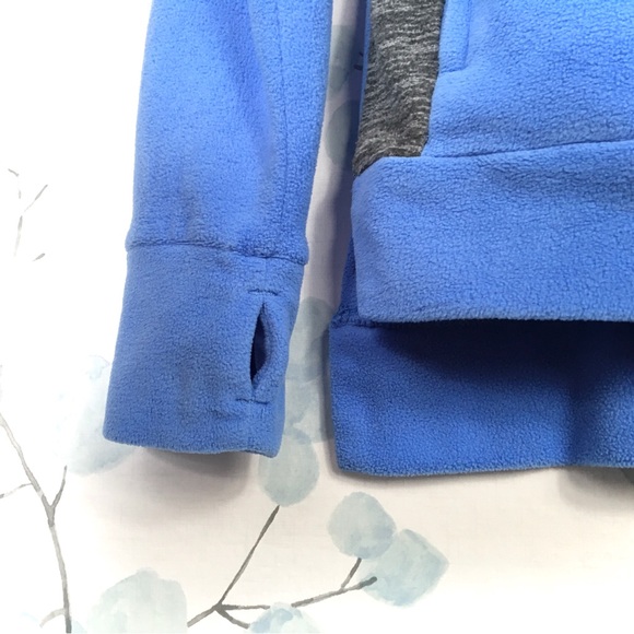 SO Perfect Sweatshirt Soft Blue Fleece Long Sleeve Heather Grey Color Block Top - Picture 5 of 9